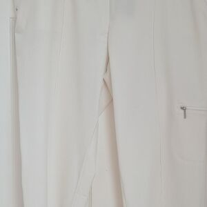 Chico's Off-White Cropped Pants